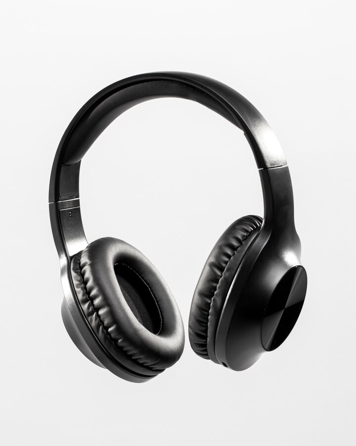 levitating-music-headphones-display_23-2149817602